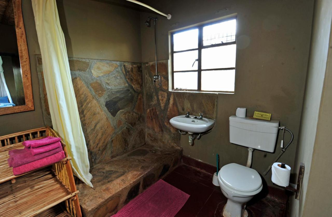 Severin Safari Camp Tsavo West Nationaal Park Buitenkant foto