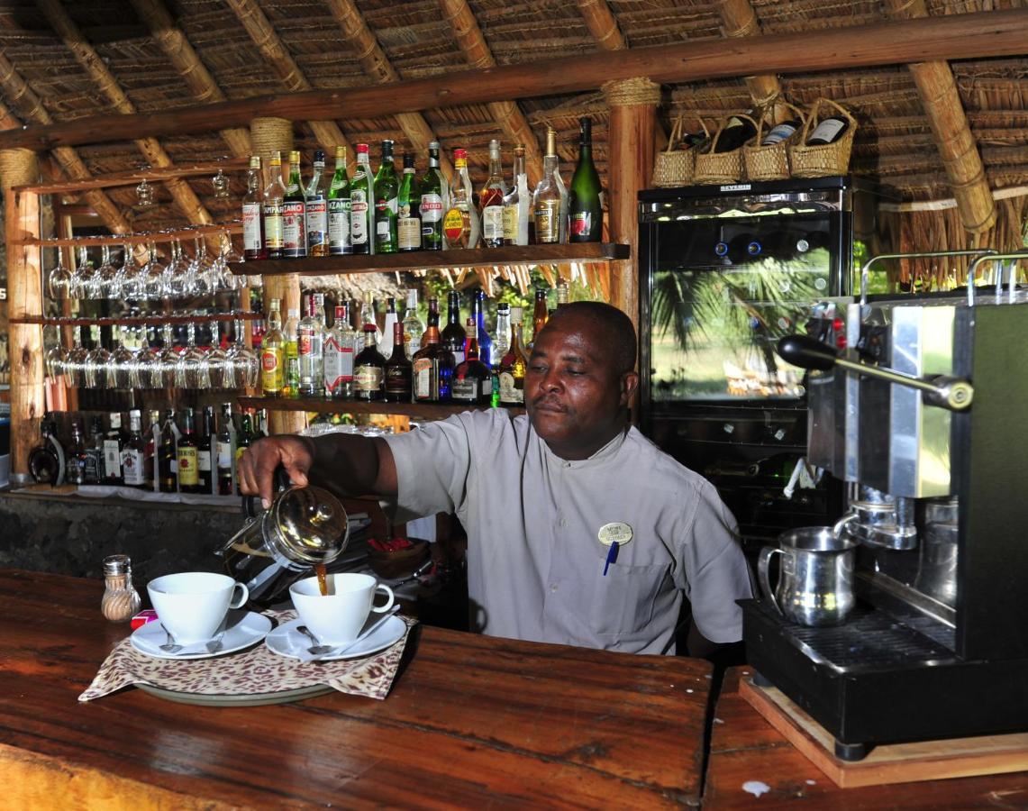 Severin Safari Camp Tsavo West Nationaal Park Buitenkant foto