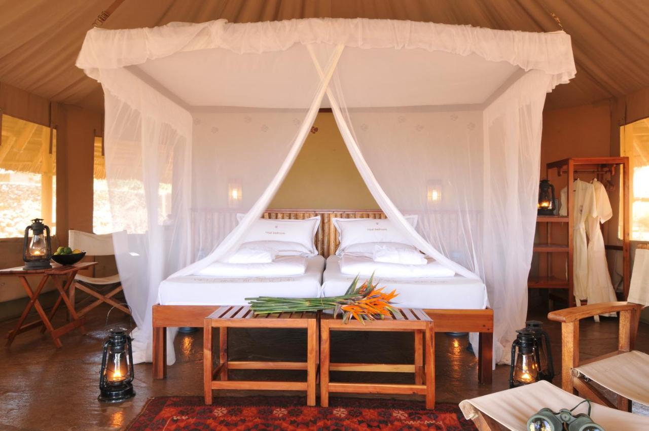 Severin Safari Camp Tsavo West Nationaal Park Buitenkant foto